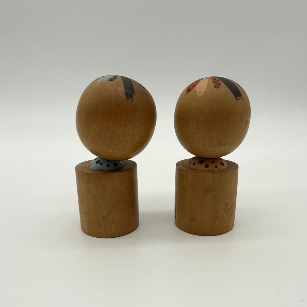 Vintage Kokeshi Dolls Japanese Hand Painted Wood Nodder Bobble Head Figurines - Picture 3 of 10